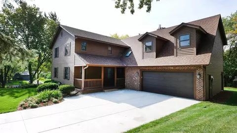 10508 Briar Rd, Bloomington, MN 55437