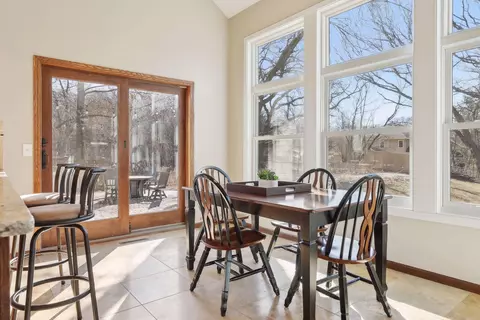 2088 Royale Ct, Eagan, MN 55122 photo 12