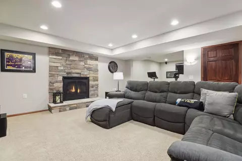 2088 Royale Ct, Eagan, MN 55122 photo 34
