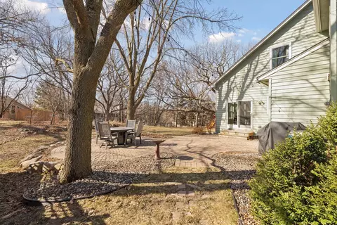 2088 Royale Ct, Eagan, MN 55122 photo 42