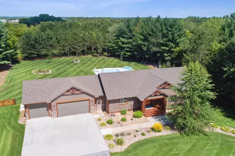 664 Perch Lake Rd, Hudson, WI 54016