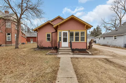 220 Central Ave S, Richmond, MN 56368