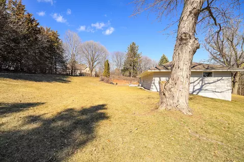 5014 Vine Hill Rd, Deephaven, MN 55331 photo 42
