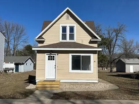 309 2nd St S, Grove City, MN 56243