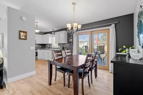 4685 Cambridge Dr, Eagan, MN 55122 photo 6