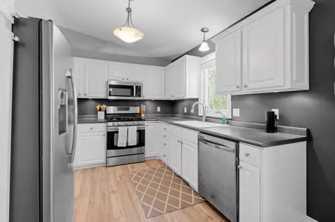 4685 Cambridge Dr, Eagan, MN 55122 photo 7