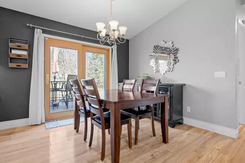 4685 Cambridge Dr, Eagan, MN 55122 photo 5