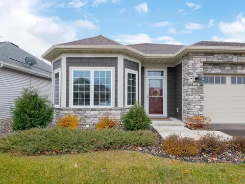13646 Crownline Dr NE, Prior Lake, MN 55372