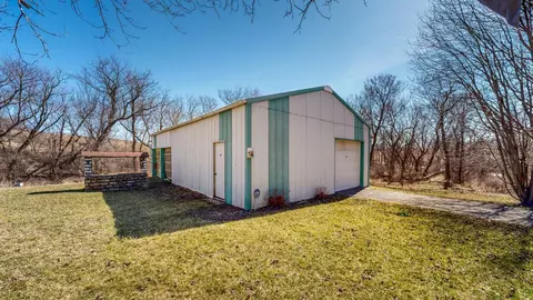 15567 County 4, Spring Valley, MN 55975 photo 2