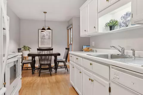 26 Arthur Ave SE #104, Minneapolis, MN 55414