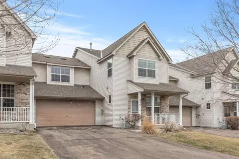 956 Conner St, Chaska, MN 55318