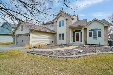8936 Trinity Gdns, Brooklyn Park, MN 55443