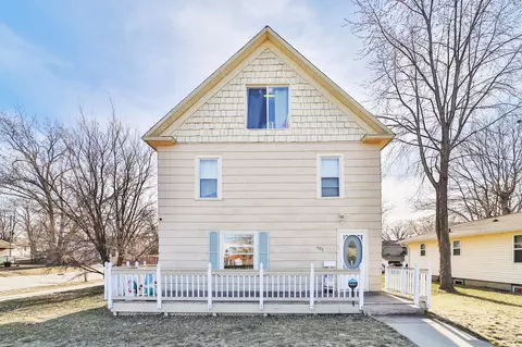 403 Raymond Ave NE, Saint Cloud, MN 56304