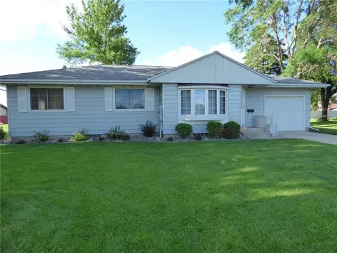 252 4th St NW, Blooming Prairie, MN 55917