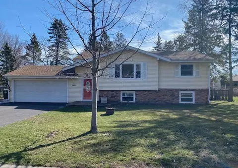 6490 Hokah Dr, Lino Lakes, MN 55014