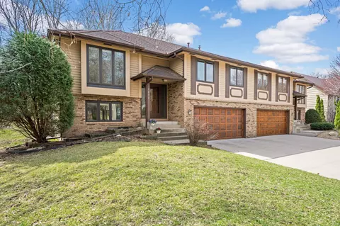 7890 Upper 139th Ct, Apple Valley, MN 55124