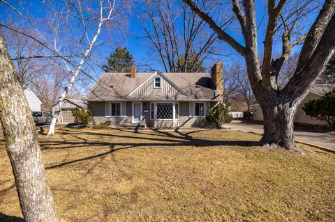 8121 3rd Ave S, Bloomington, MN 55420