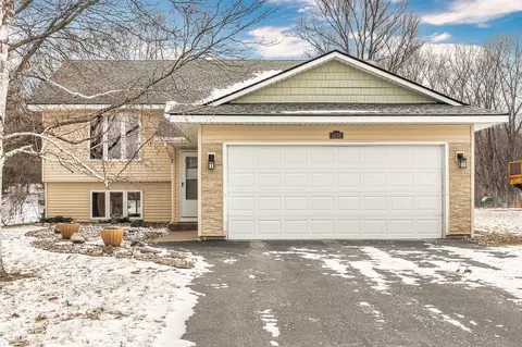 3538 Coachman Rd, Eagan, MN 55122