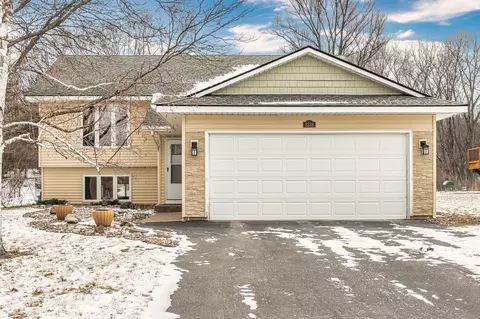 3538 Coachman Rd, Eagan, MN 55122