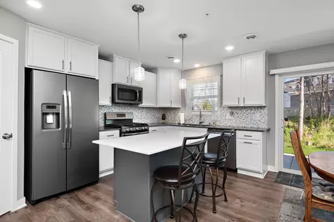 19532 Tamarack Pt, Maple Grove, MN 55311