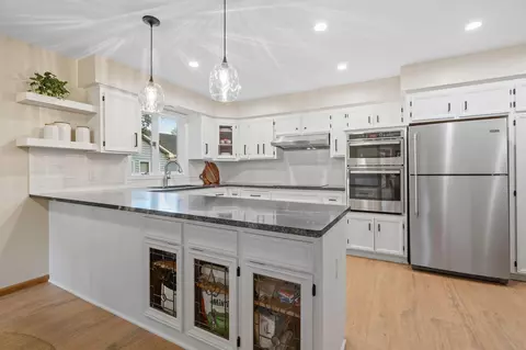 2655 Lake Court Cir, Mounds View, MN 55112