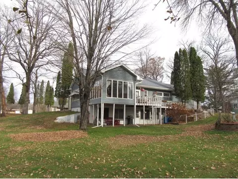 336 Broadway St E, Amery, WI 54001