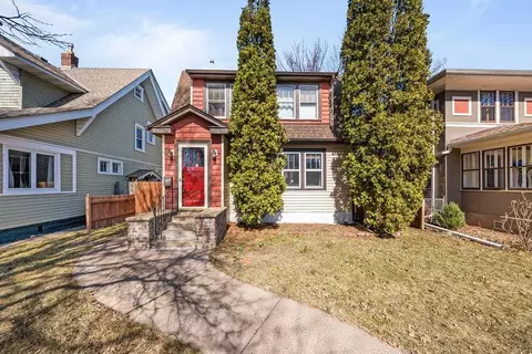 1039 Hawthorne Ave E, Saint Paul, MN 55106