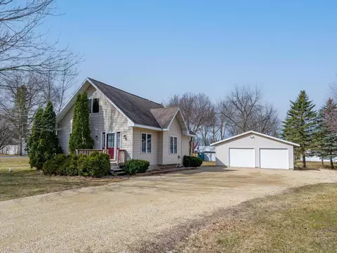 23370 Falls Ave, Warsaw, MN 55087