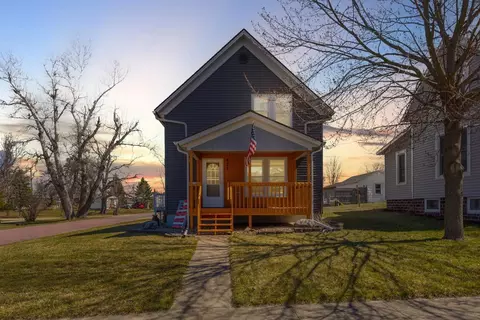 622 Broadway St, Hartland, MN 56042