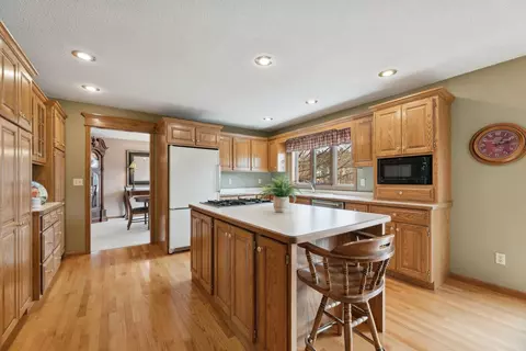 Kitchen - 1653 45th St SE, Saint Cloud, MN 56304 photo 2 of 4