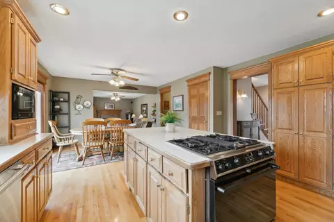 Kitchen - 1653 45th St SE, Saint Cloud, MN 56304 photo 3 of 4