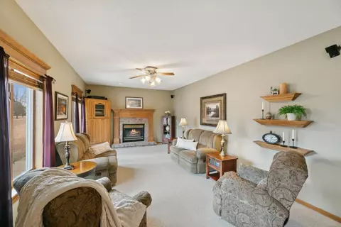 Living - 1653 45th St SE, Saint Cloud, MN 56304 photo 3 of 9