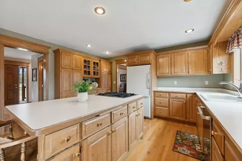 Kitchen - 1653 45th St SE, Saint Cloud, MN 56304 photo 4 of 4