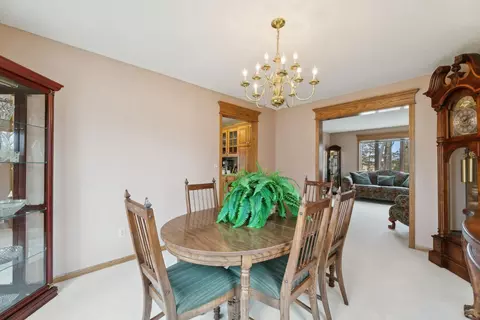 Dining - 1653 45th St SE, Saint Cloud, MN 56304 photo 2 of 4