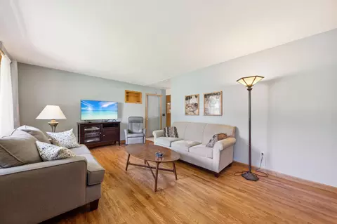 1536 Aldrich Ave, Hudson, WI 54016