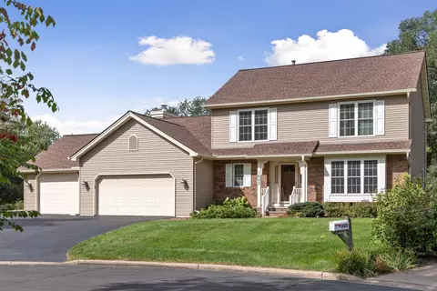 1603 Cronin Cir, Hudson, WI 54016