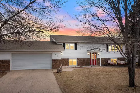 1209 Jackson Ave, Detroit Lakes, MN 56501