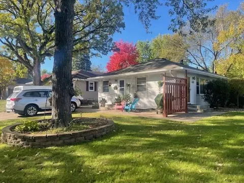 4601 W Old Shakopee Rd, Bloomington, MN 55437