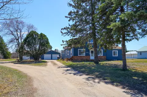 824 Roosevelt Rd SE, Bemidji, MN 56601