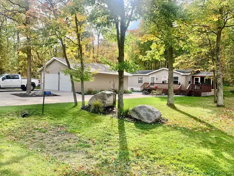 7972 Treefrog Dr NW, Walker, MN 56484