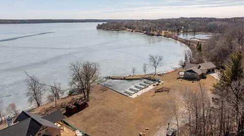435 Hideaway Pl, Walker, MN 56484