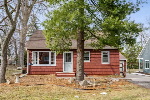 1037 Island Lake Ave, Shoreview, MN 55126