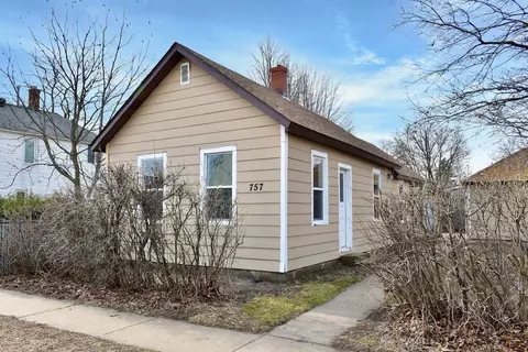 757 E Front St, Winona, MN 55987