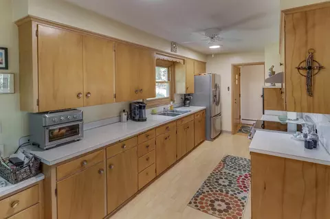 Kitchen - 15148 Riverside Dr, Brainerd, MN 56401 photo 2 of 4