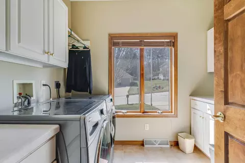 402 N Hill St, La Crescent, MN 55947 photo 23