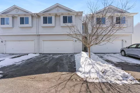 1622 Namekagon St #6, Hudson, WI 54016