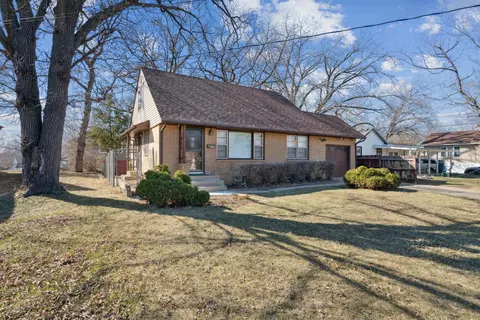 246 Van Buren Ave N, Hopkins, MN 55343