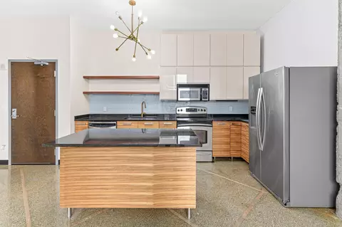 350 Saint Peter St #907, Saint Paul, MN 55102