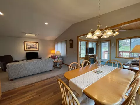 409 August Hills Dr, La Crescent, MN 55947 photo 7