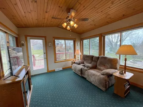 409 August Hills Dr, La Crescent, MN 55947 photo 10